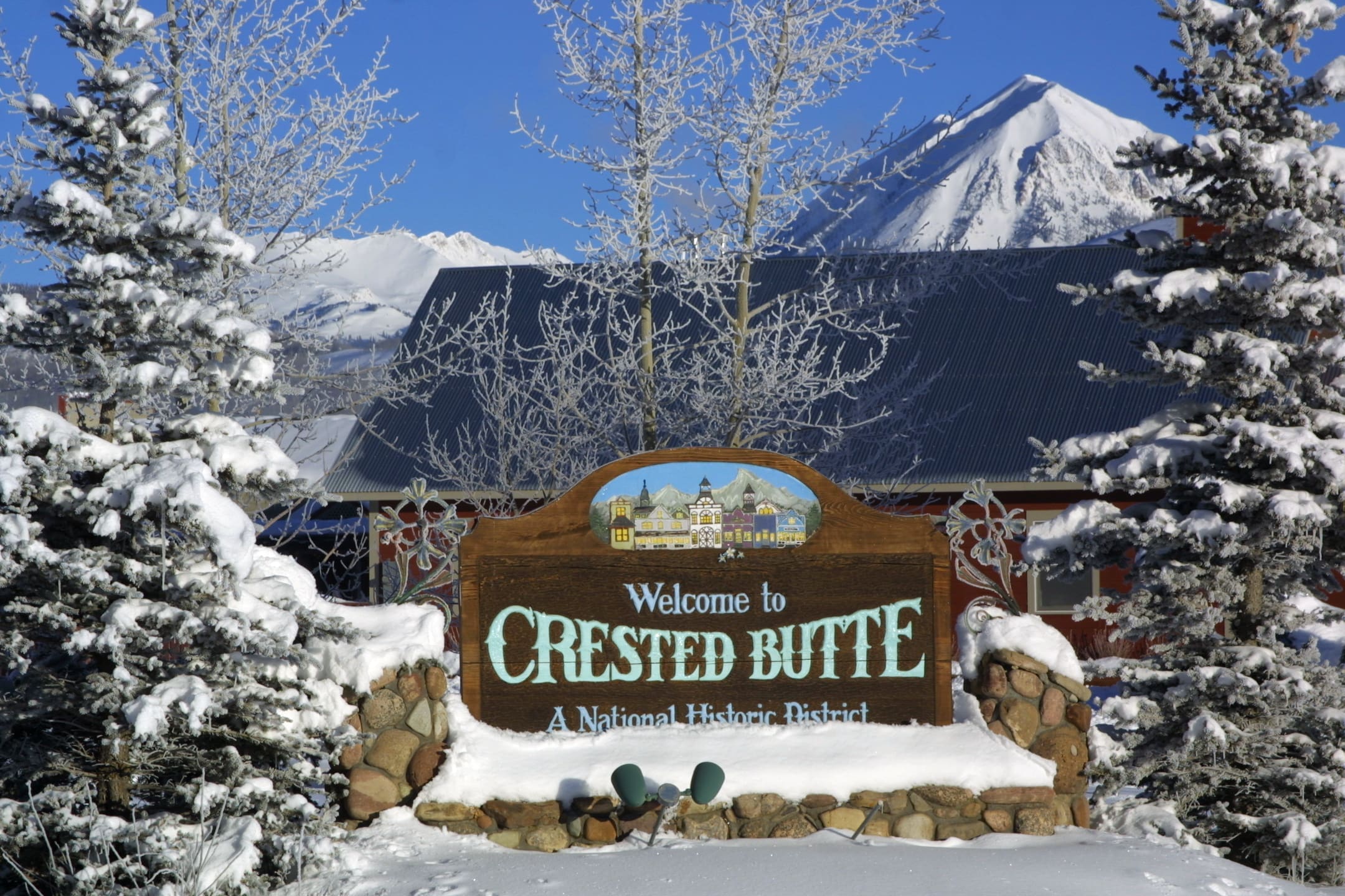 Crested Butte Art Walk - Black Tie Ski Rental